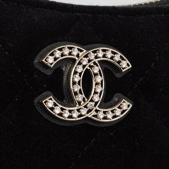 Chanel Black Quilted Velvet Crystal Chain Hobo Bag - Picture 5 of 11